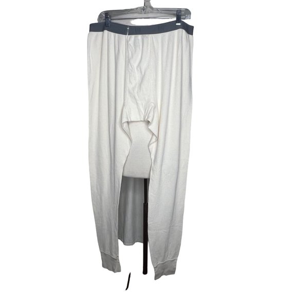 BVD thermal two piece set size large TINY FLAW - Picture 9 of 9